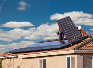 Empresas españolas se suman al autoconsumo solar: más de 54.000 ya participan
