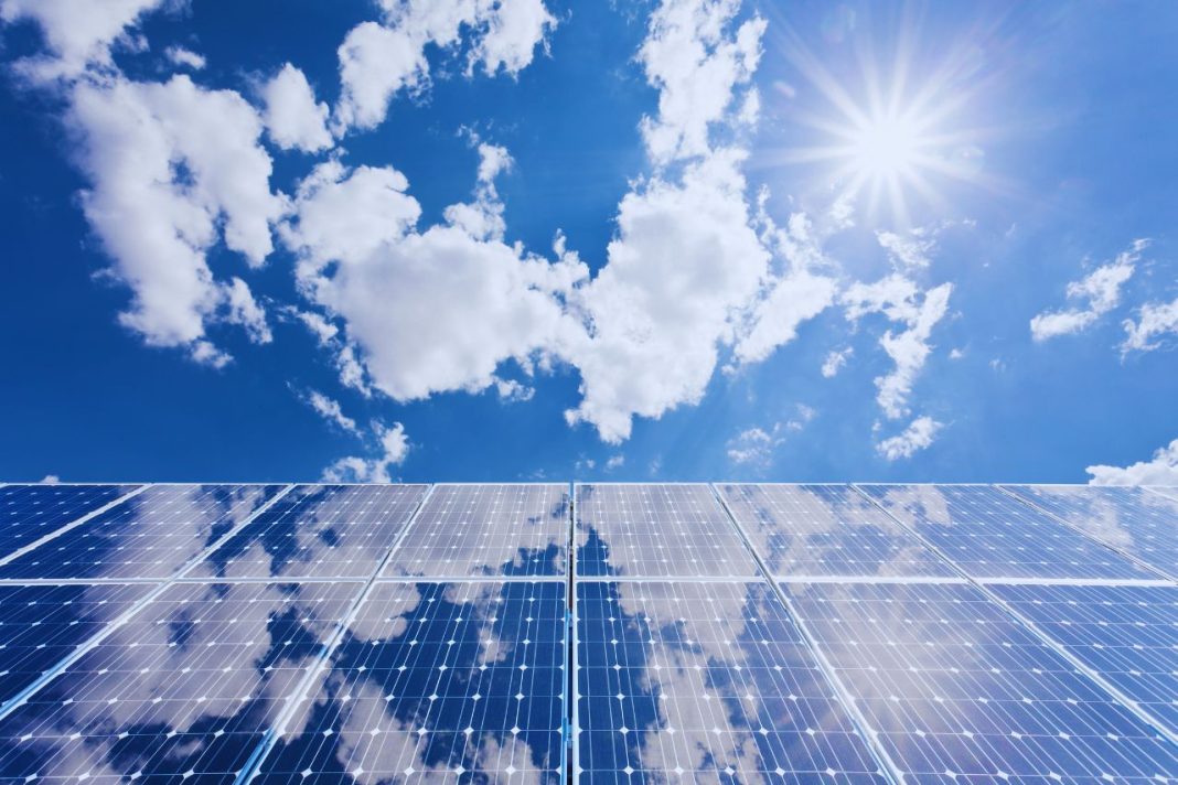 Cambiarse a la energía solar, una decisión que promueve la sostenibilidad