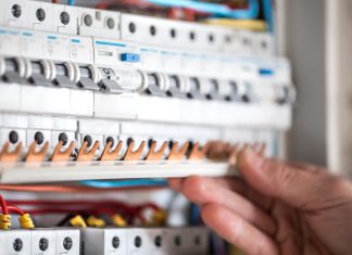 Módulo de relé función, significado, aplicaciones y cuidados en sistemas eléctricos