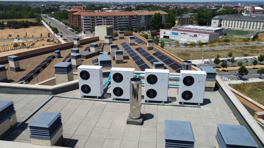 La aerotermia gana espacio como alternativa energética en viviendas y edificios