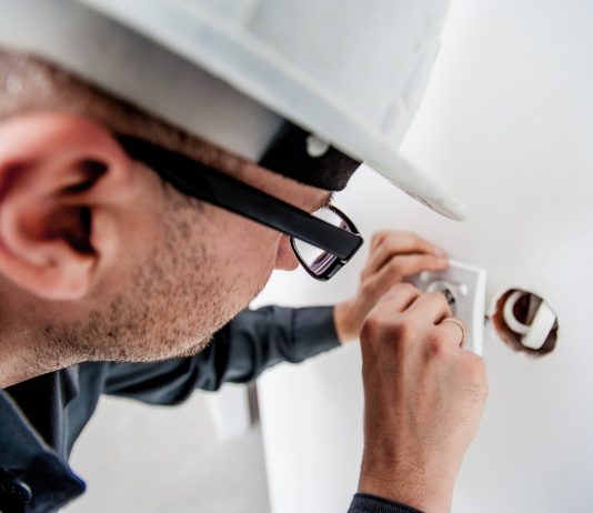 Actualización de instalaciones eléctricas en viviendas y su impacto en la seguridad y el consumo